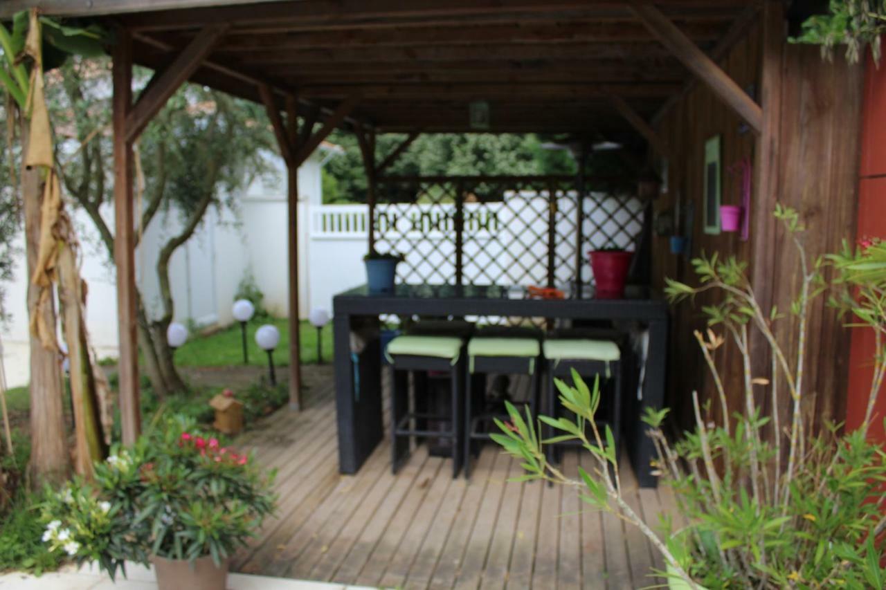 Hôtel Les Tresors De Lizzie à Coutras Extérieur photo